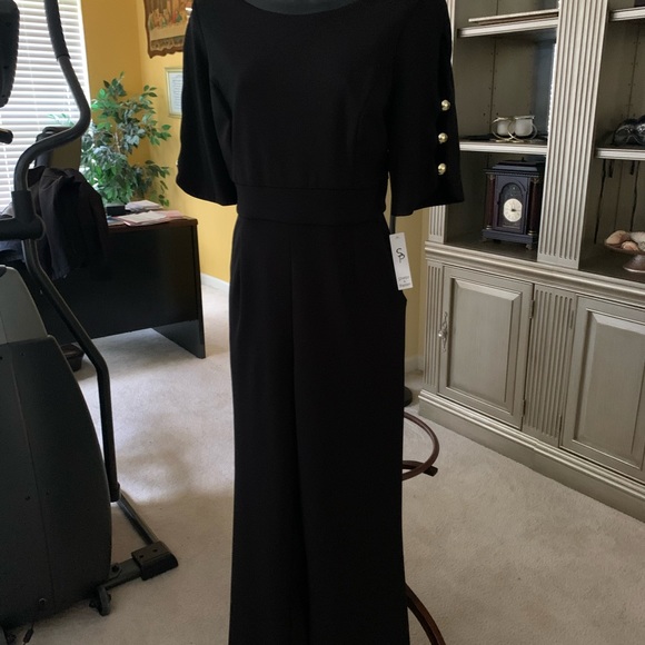 Black jumpsuit size 10 - Picture 2 of 4